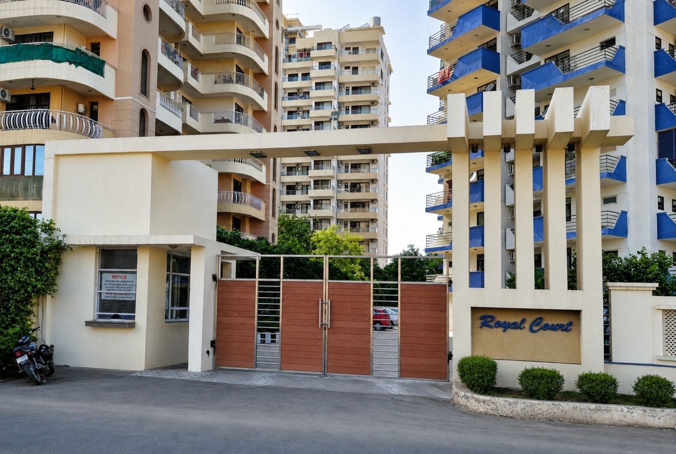 Royal Court tower facade in Sector 39, Gurugram