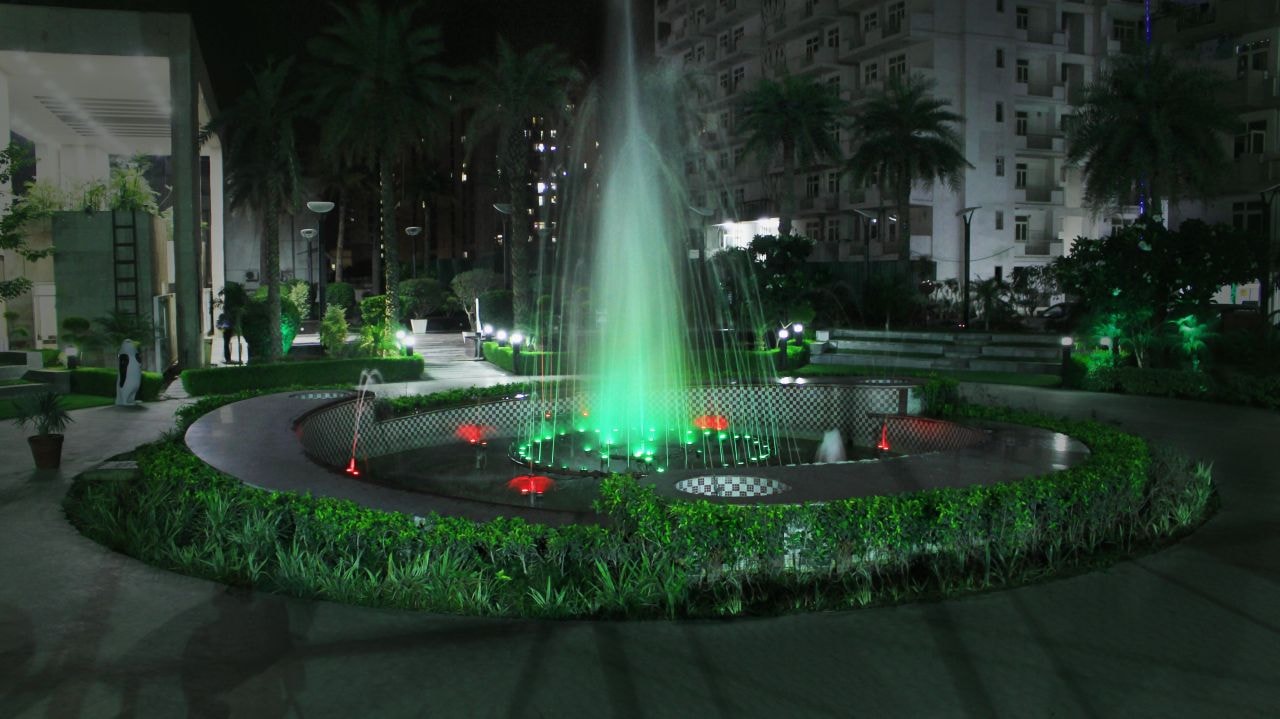 KW Srishti signature musical fountain centrepiece